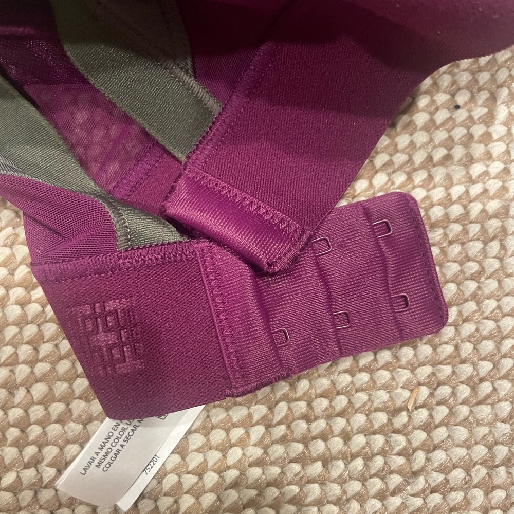 NATORI Gravity Contour Underwire Sport Bra NWOT - Picture 8 of 10
